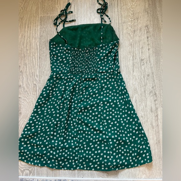 Little mountain Green summer dress. Size M (fits Small) - Picture 6 of 6